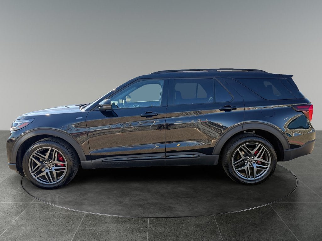 Certified 2025 Ford Explorer ST-Line w/ ST-Line Street Pack AWD/4WD image 6