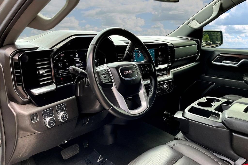 Used 2025 GMC Sierra 1500 SLT AWD/4WD image 20