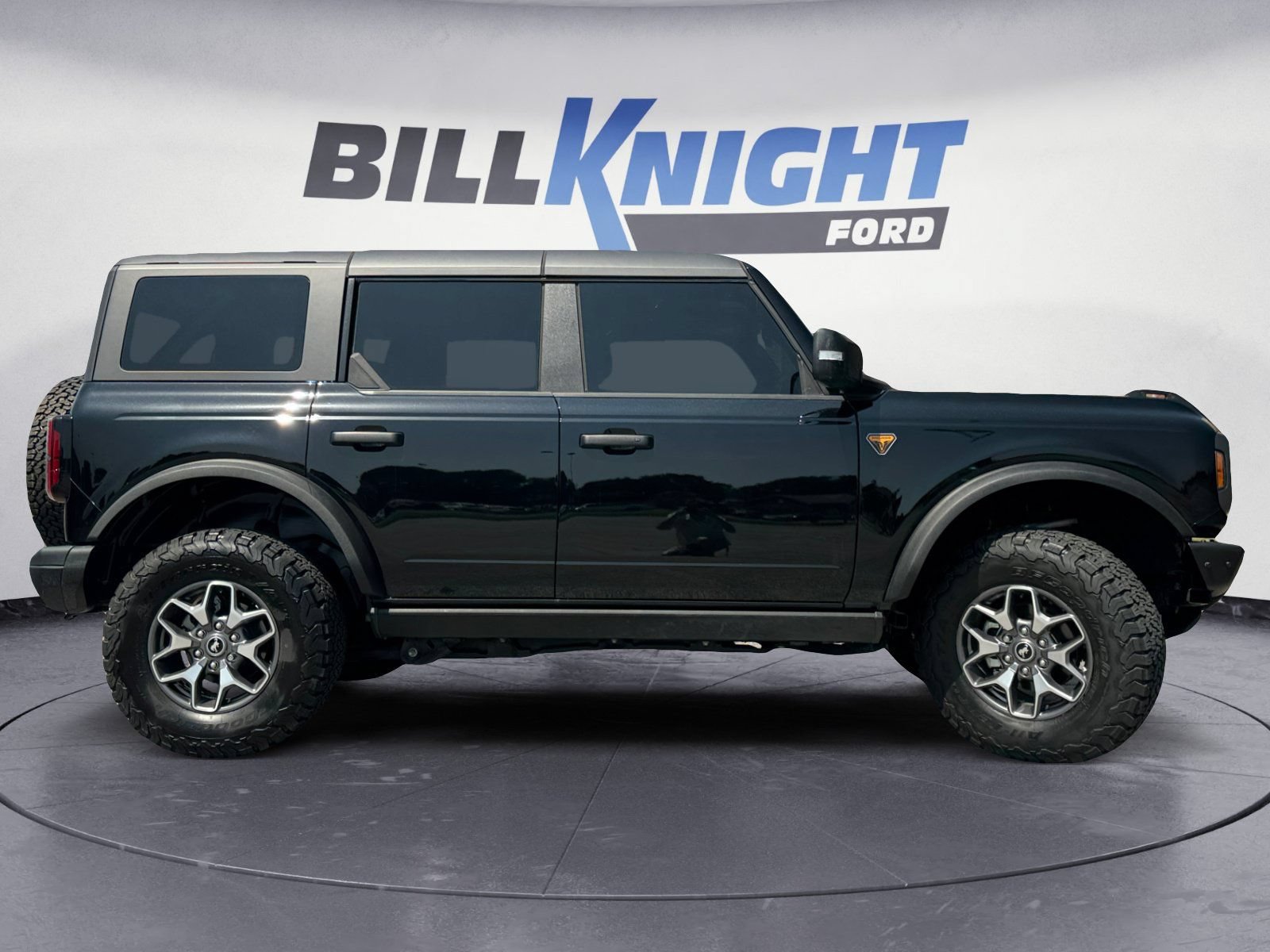 Certified 2024 Ford Bronco Badlands AWD/4WD image 6