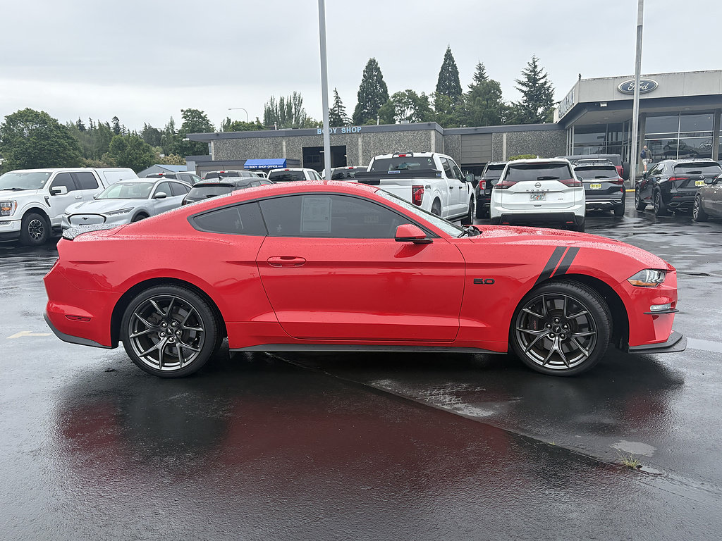 Certified 2019 Ford Mustang GT Premium w/ Performance Package - Level 2 RWD image 5