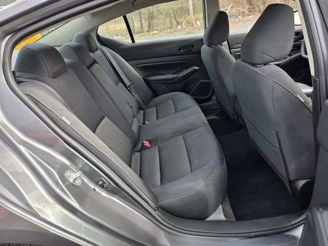 Used 2024 Nissan Altima 2.5 SV image 15