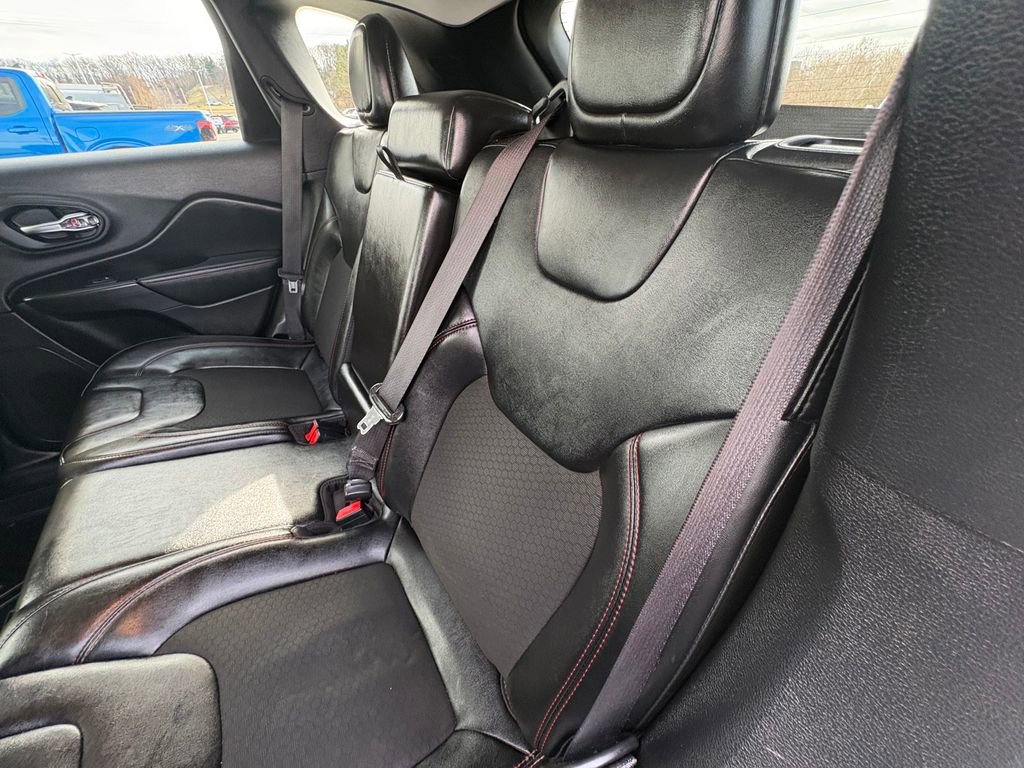 Used 2021 Jeep Cherokee Trailhawk w/ Trailer Tow Group image 25