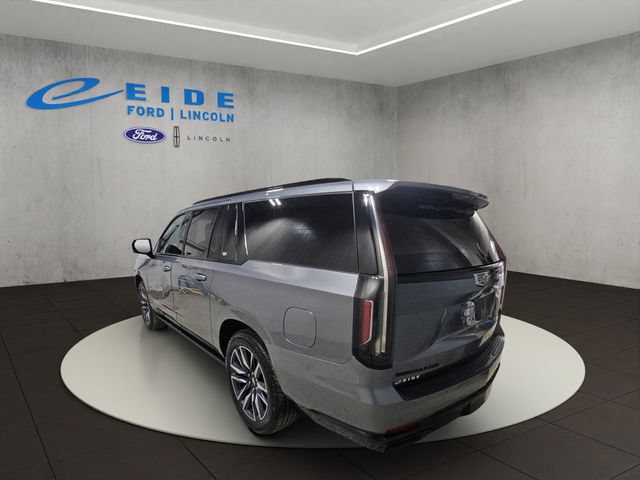 Used 2021 Cadillac Escalade ESV Sport w/ Driver Assist Tech Package AWD/4WD image 7