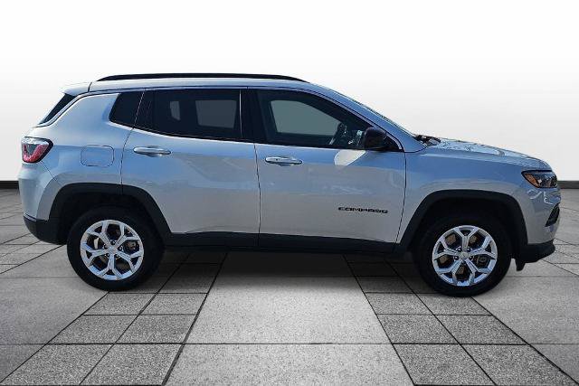 Used 2024 Jeep Compass Latitude AWD/4WD image 4
