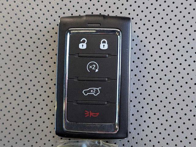 Used 2025 Jeep Wagoneer L 4WD w/ HD Trailer Tow Package image 29