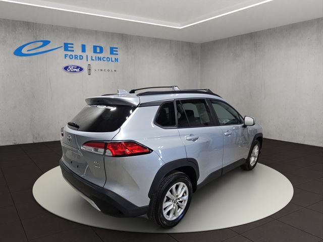 Used 2022 Toyota Corolla Cross LE AWD/4WD image 10