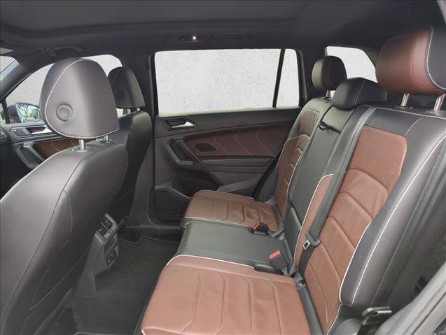 Used 2024 Volkswagen Tiguan SEL R-Line AWD/4WD image 16