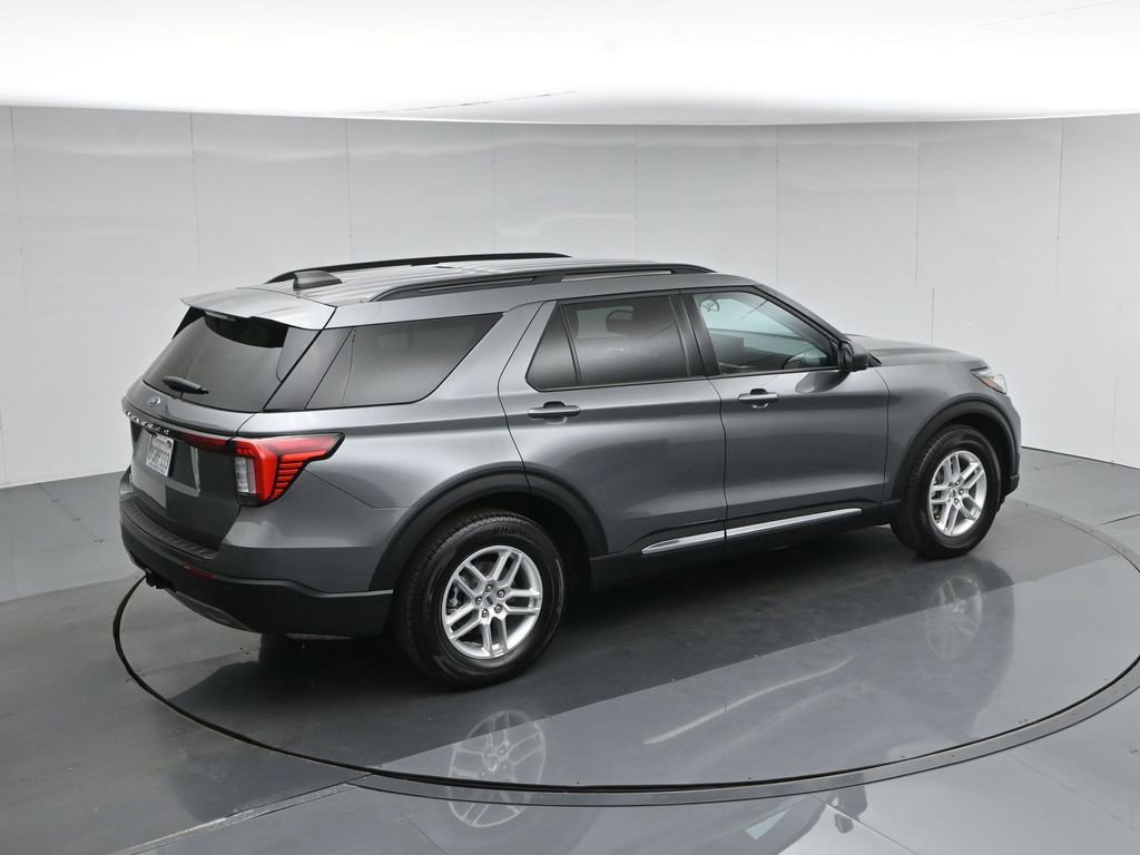 Certified 2025 Ford Explorer Active w/ Active Comfort Package RWD image 44