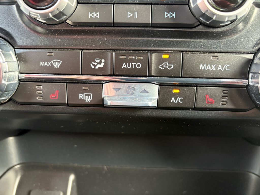 Certified 2024 Ford F150 XLT w/ Equipment Group 302A MID AWD/4WD image 20