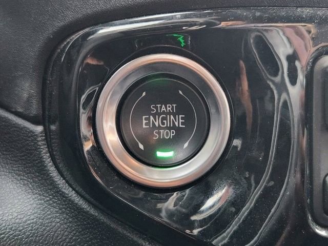 Used 2025 GMC Sierra 1500 SLT AWD/4WD image 19