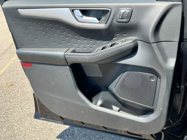 Certified 2020 Ford Escape SEL AWD/4WD image 30
