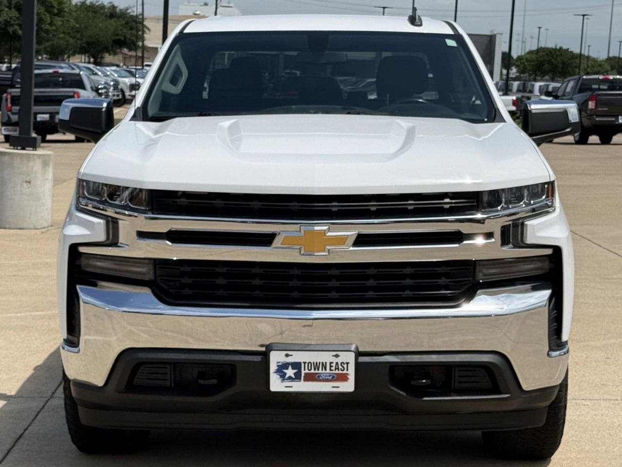 Used 2020 Chevrolet Silverado 1500 LT w/ All-Star Edition AWD/4WD image 8