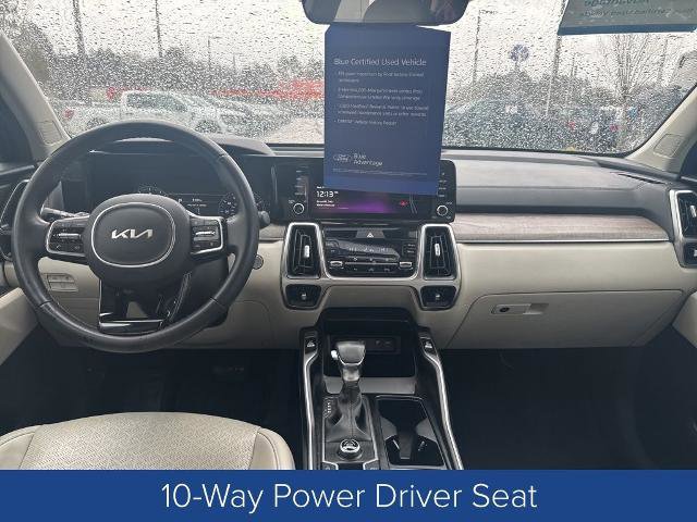 Used 2022 Kia Sorento EX w/ Panoramic Sunroof Package image 22