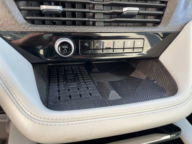 Certified 2025 Ford Explorer Platinum w/ Ultimate Package image 36