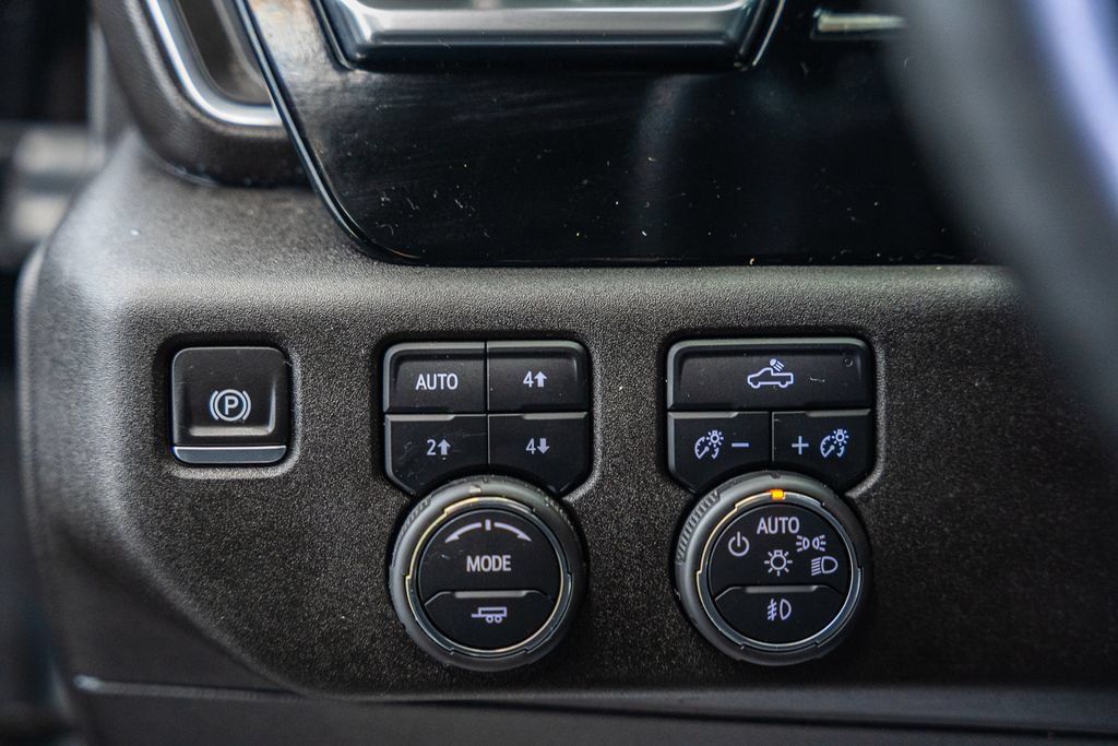 Used 2024 Chevrolet Silverado 1500 RST w/ Z71 Off-Road Package AWD/4WD image 42
