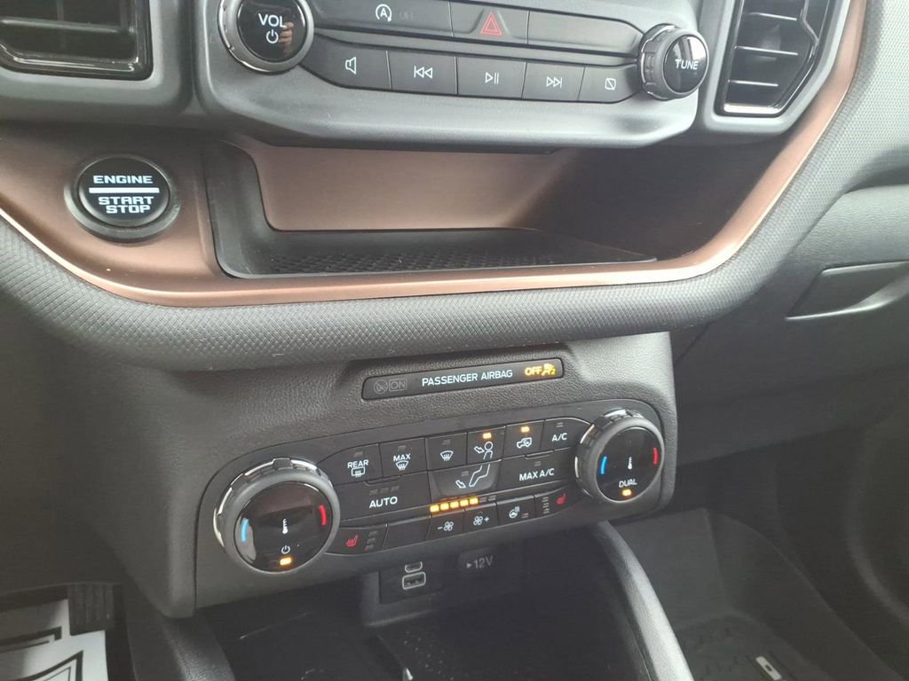Certified 2024 Ford Bronco Sport Outer Banks w/ Tech Package AWD/4WD image 23