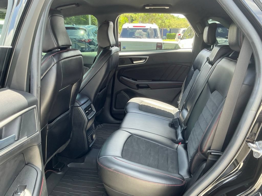 Certified 2024 Ford Edge ST-Line AWD/4WD image 23