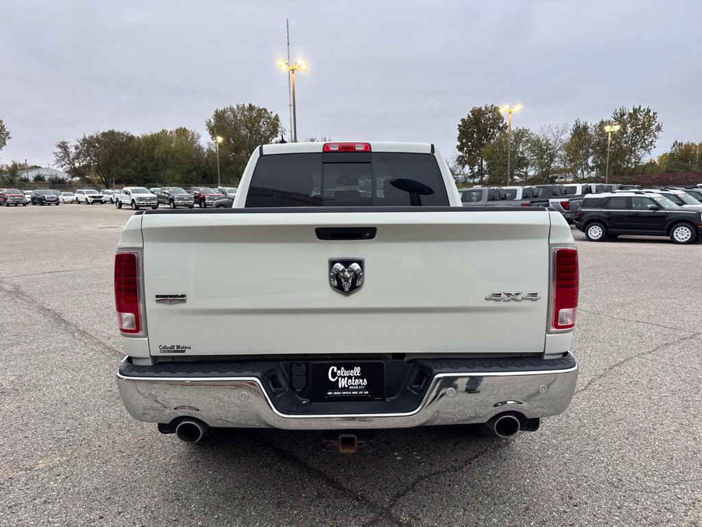 Used 2018 RAM 1500 Laramie w/ Convenience Group AWD/4WD image 4