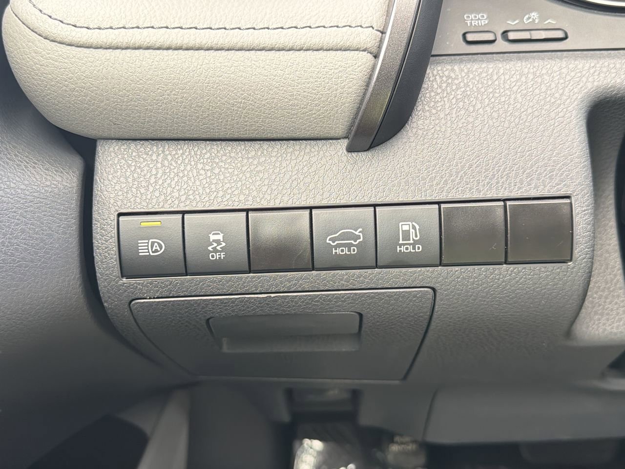 Used 2024 Toyota Camry SE w/ Convenience Package FWD image 23