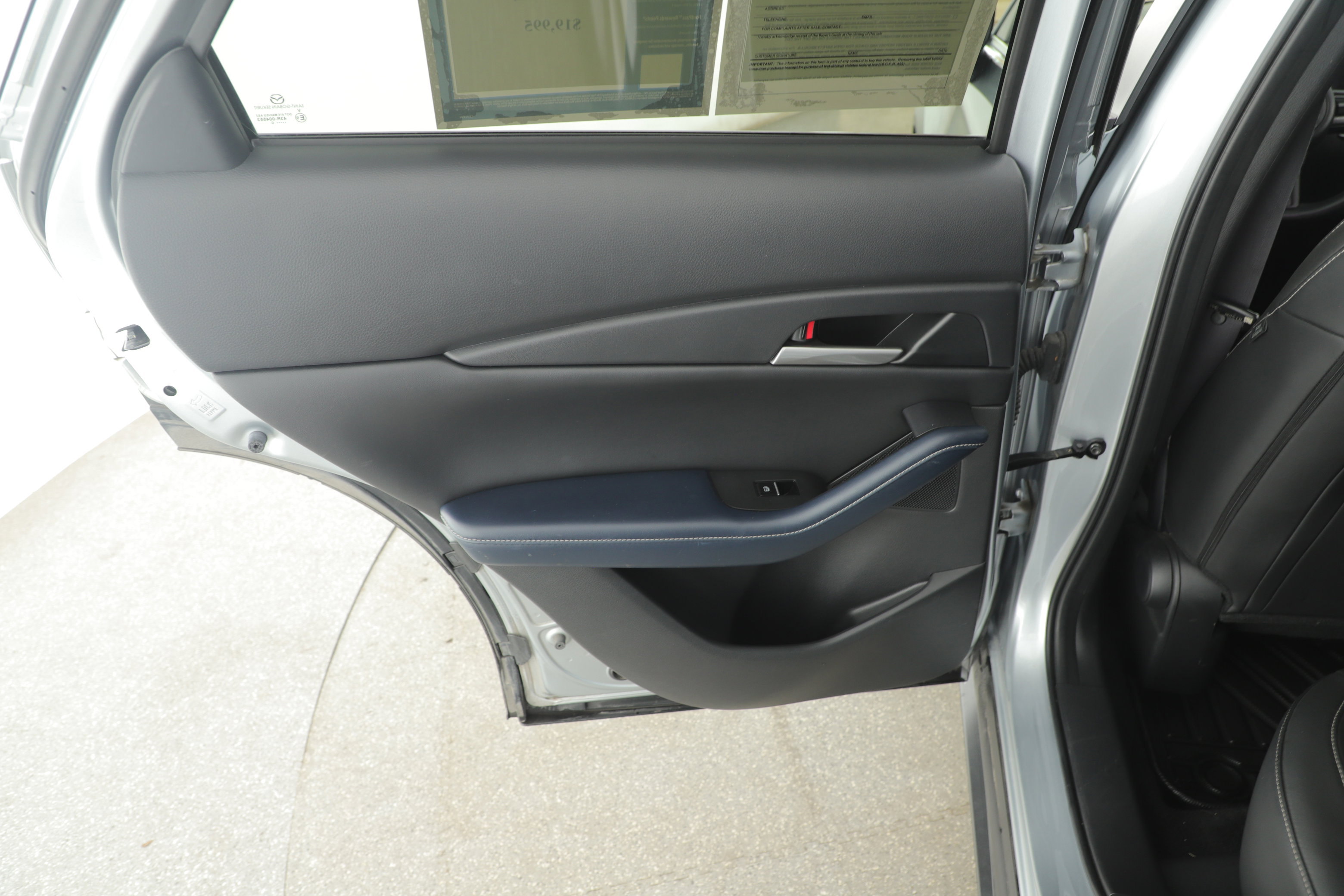 Used 2021 MAZDA CX-30 FWD 2.5 S w/ Select Package image 10