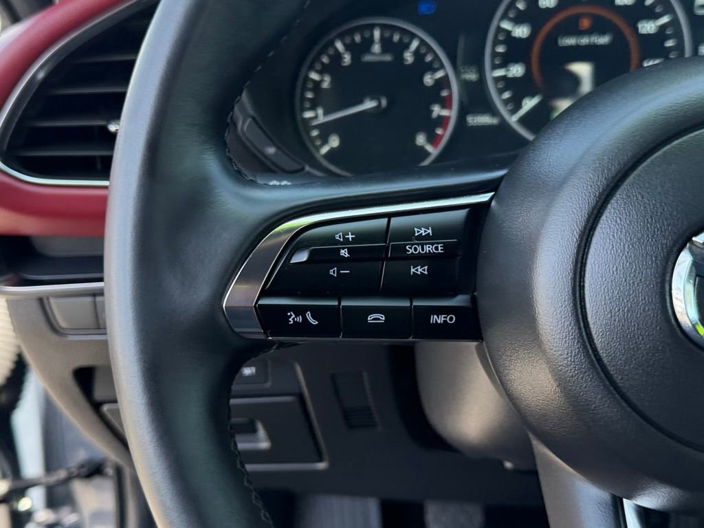 Used 2025 MAZDA MAZDA3 2.5 S Hatchback w/ Premium Pkg image 21