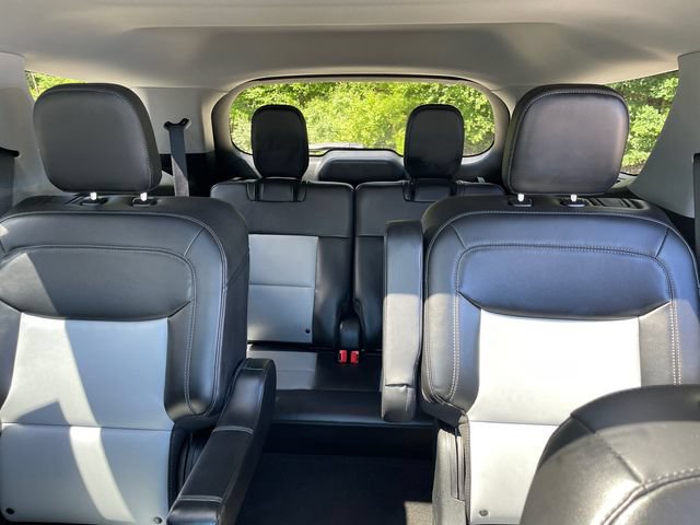 Certified 2022 Ford Explorer XLT w/ Equipment Group 202A AWD/4WD image 42