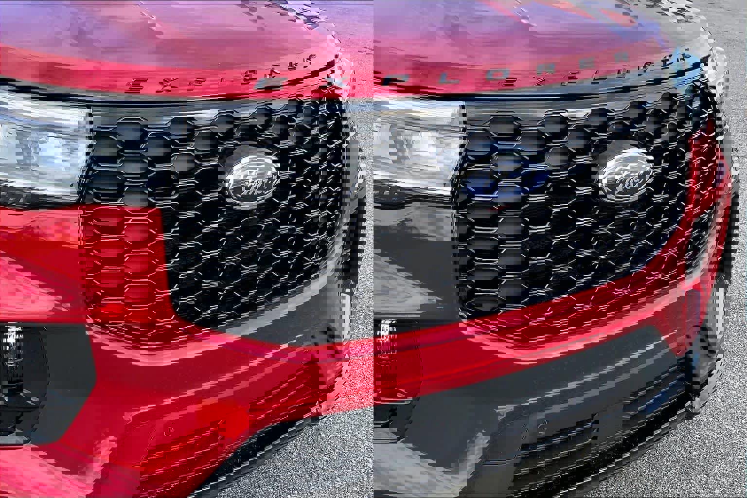 Certified 2025 Ford Explorer ST-Line w/ Premium Package image 29