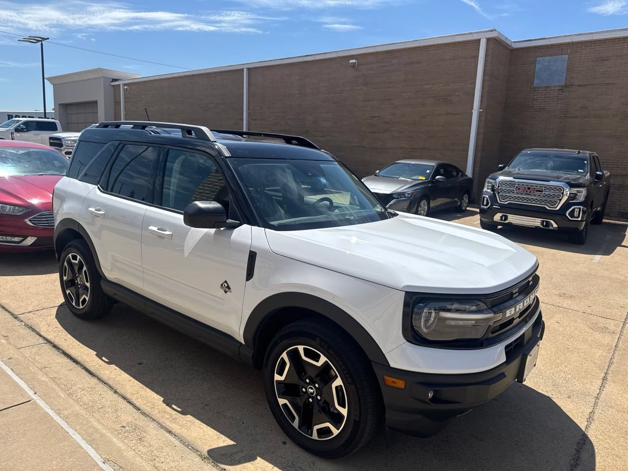 Certified 2024 Ford Bronco Sport Outer Banks w/ Tech Package AWD/4WD image 3