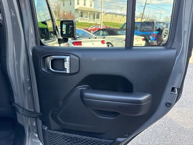 Used 2021 Jeep Gladiator Sport AWD/4WD image 34