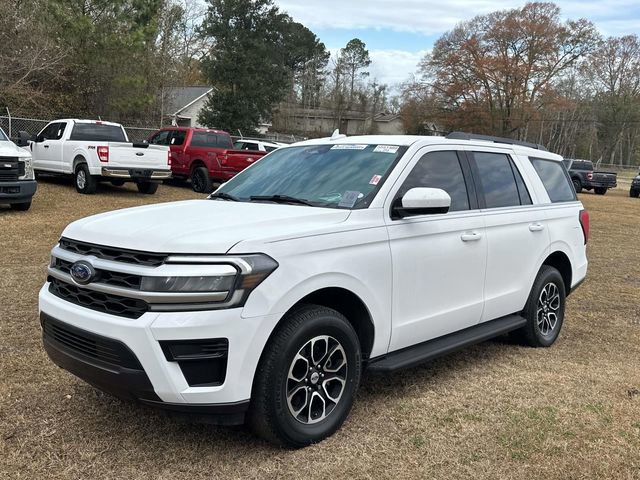 Certified 2022 Ford Expedition XLT image 2