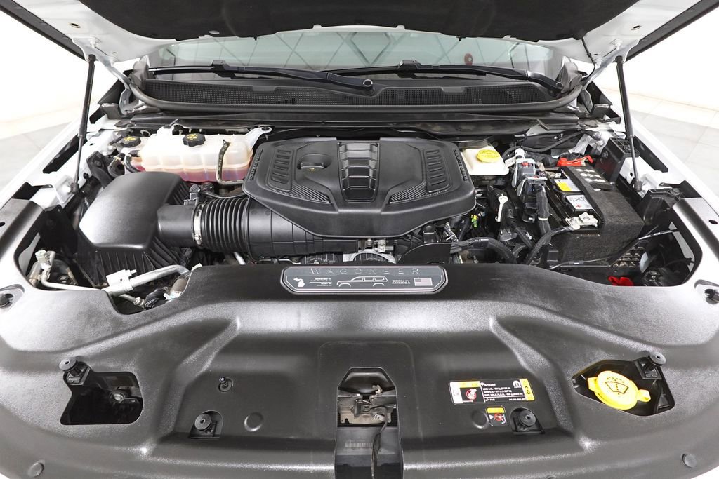 Used 2024 Jeep Wagoneer Series II image 32