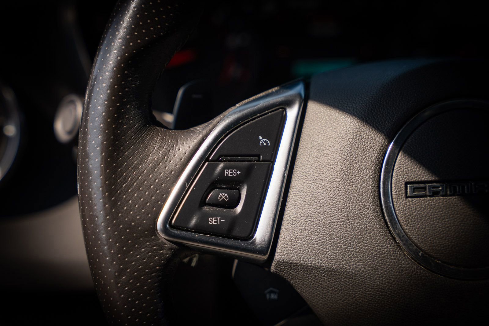 Used 2018 Chevrolet Camaro SS image 34