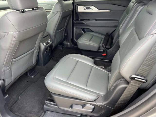 Certified 2025 Ford Explorer Active w/ Active Comfort Package AWD/4WD image 14