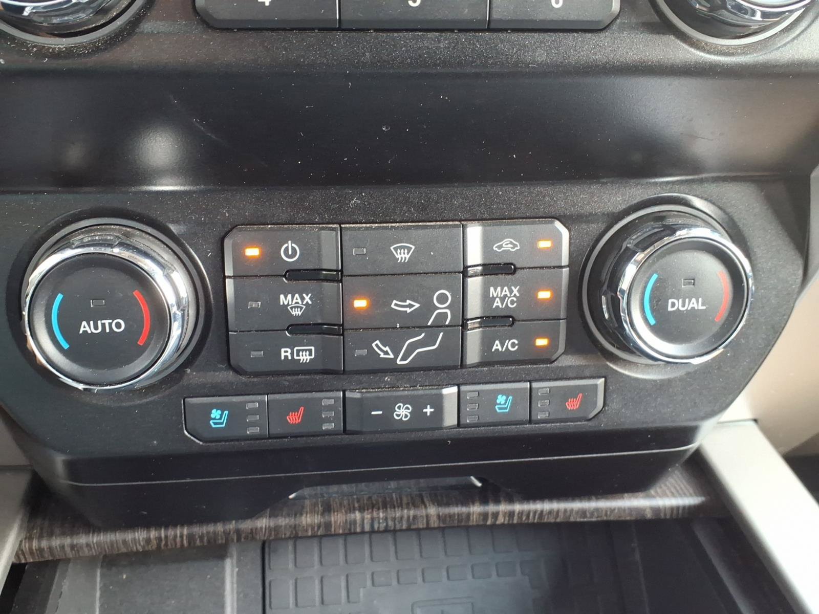 Certified 2020 Ford F250 Lariat w/ Lariat Ultimate Package AWD/4WD image 9