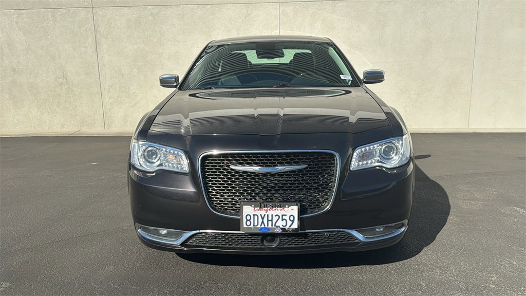 Used 2018 Chrysler 300 Limited w/ Safetytec Plus Group image 4