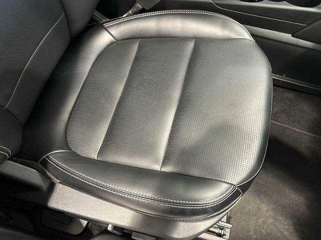 Certified 2025 Ford Escape Platinum image 27