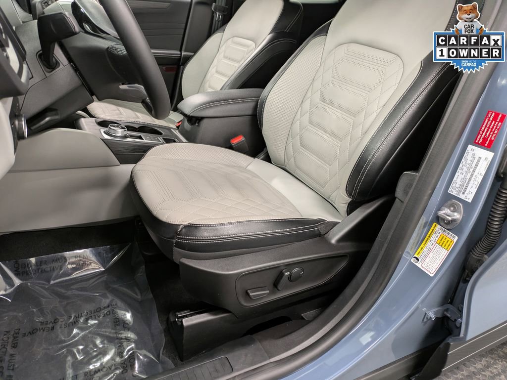 Certified 2023 Ford Escape Platinum w/ Premium Technology Package AWD/4WD image 11