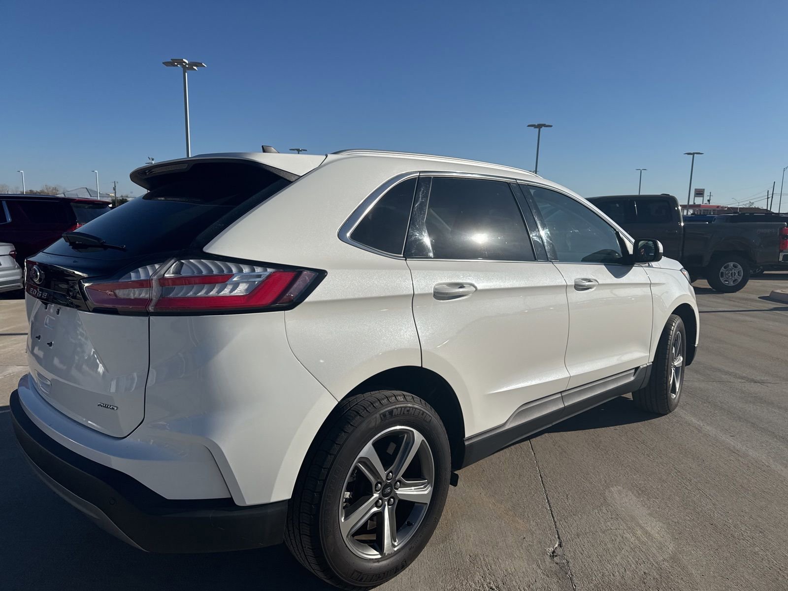 Certified 2024 Ford Edge SEL w/ Convenience Package image 3