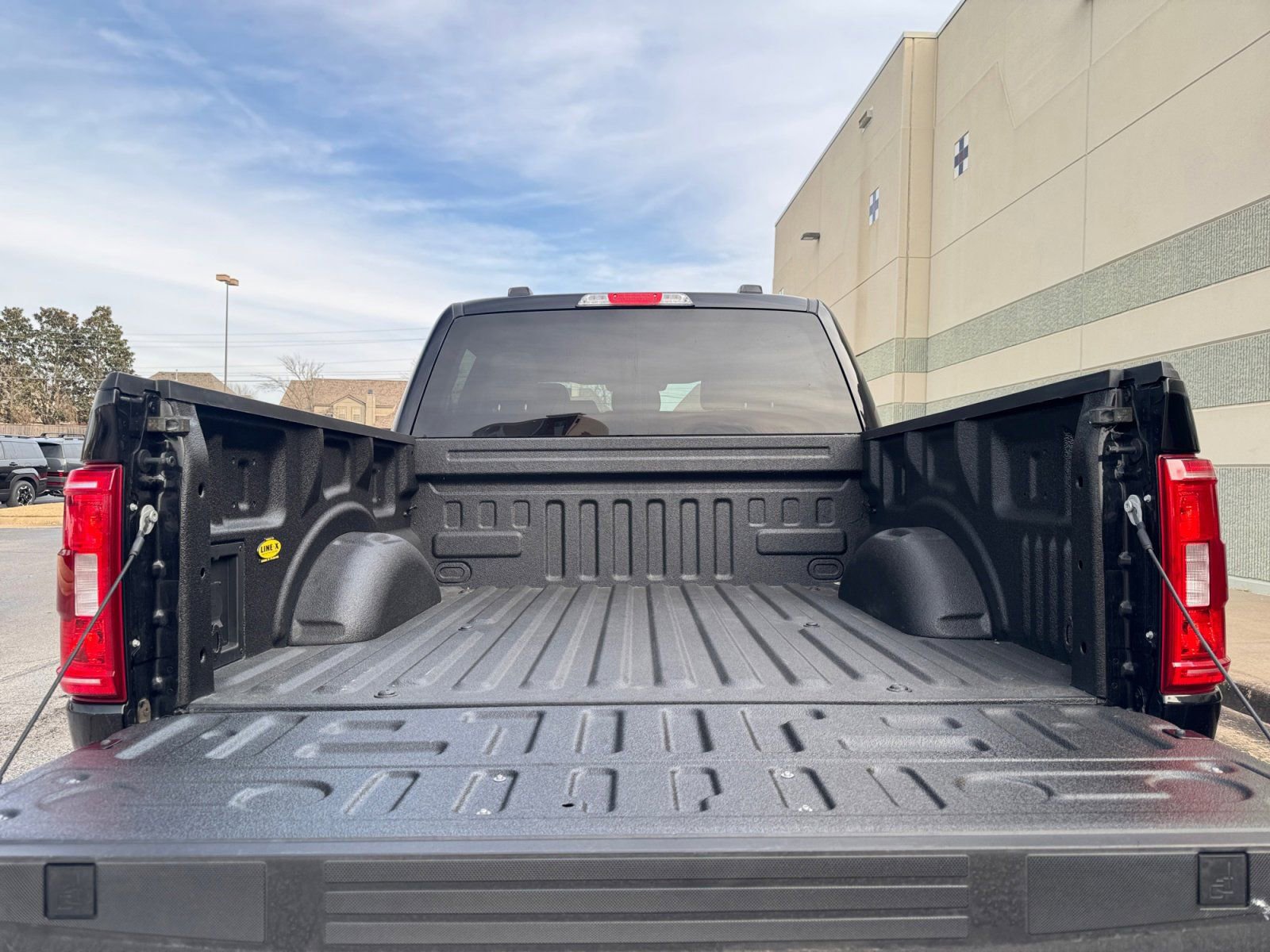 Certified 2023 Ford F150 XLT w/ Equipment Group 302A High image 17