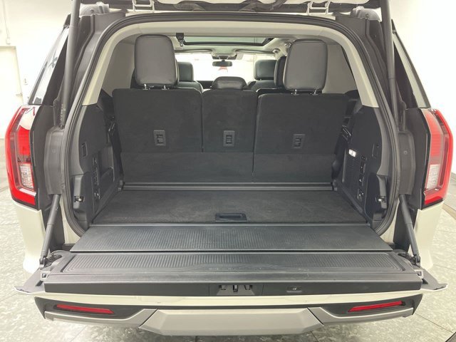 Certified 2025 Ford Expedition Platinum w/ Driver's Package AWD/4WD image 3