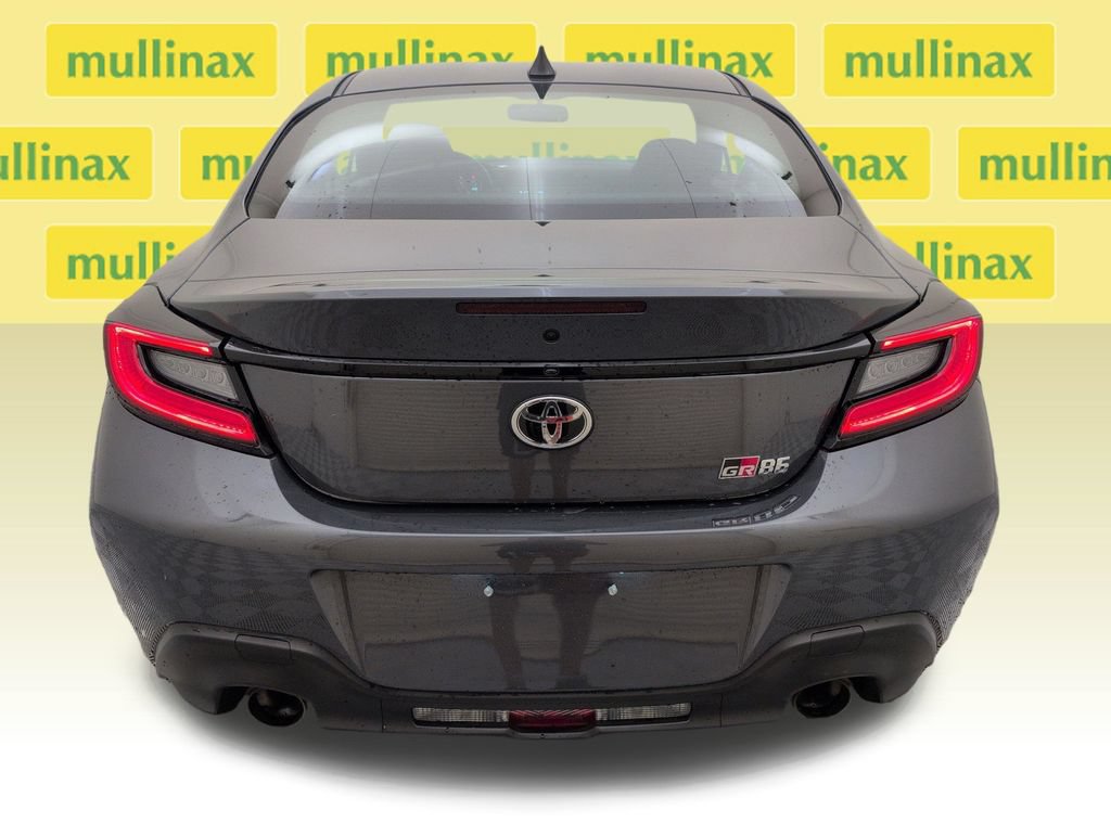 Used 2023 Toyota GR86 RWD image 29