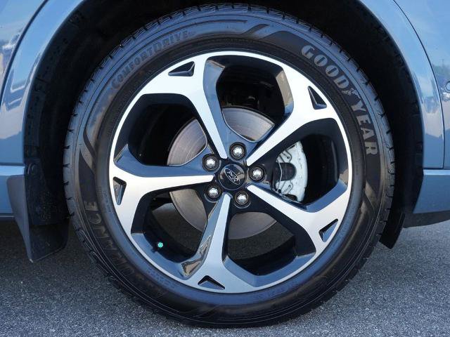 Certified 2023 Ford Escape ST-Line Elite w/ Premium Technology Package AWD/4WD image 29