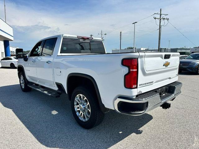 Used 2025 Chevrolet Silverado 2500 LTZ w/ LTZ Premium Package AWD/4WD image 3