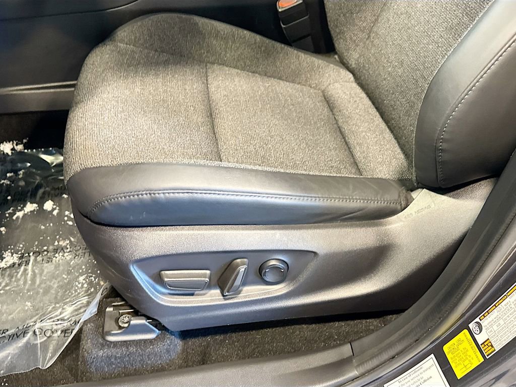 Used 2023 Toyota Crown XLE image 16