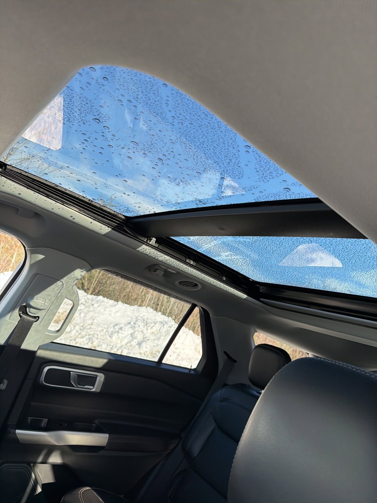 Certified 2022 Ford Explorer XLT w/ Equipment Group 202A image 20