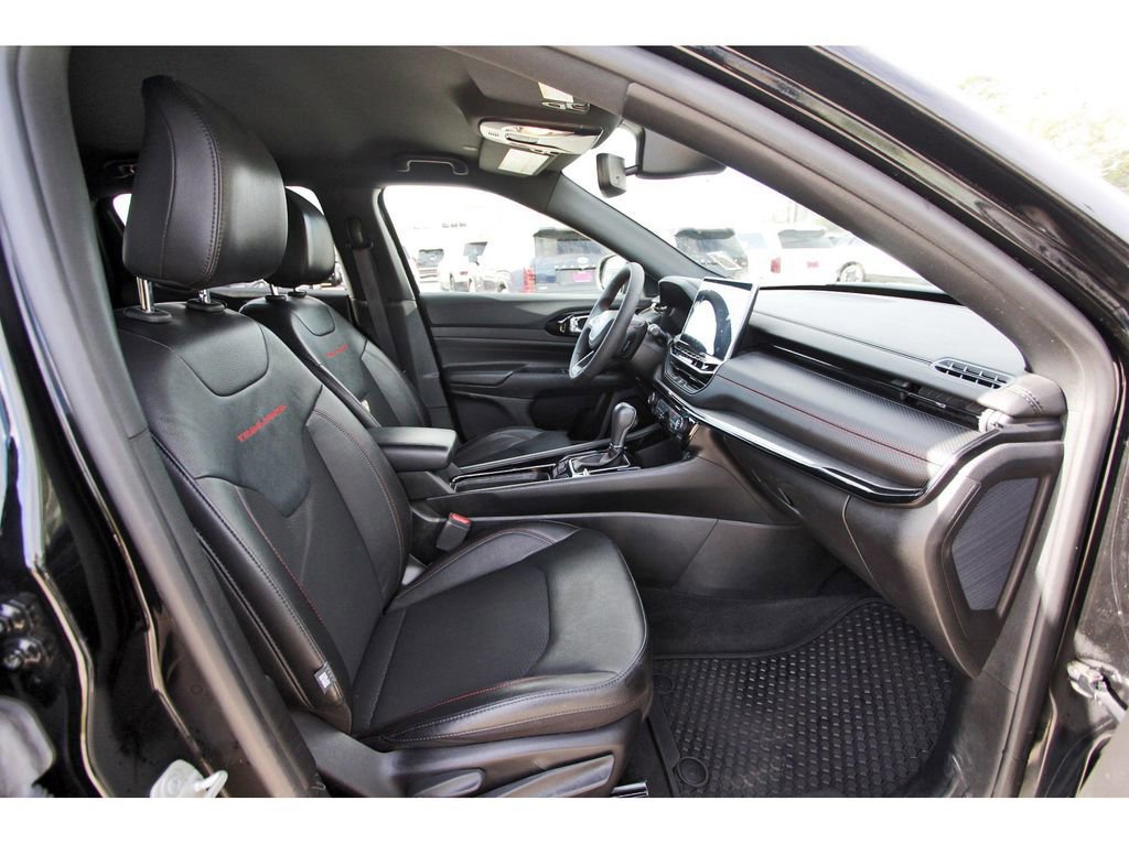 Used 2023 Jeep Compass Trailhawk image 27