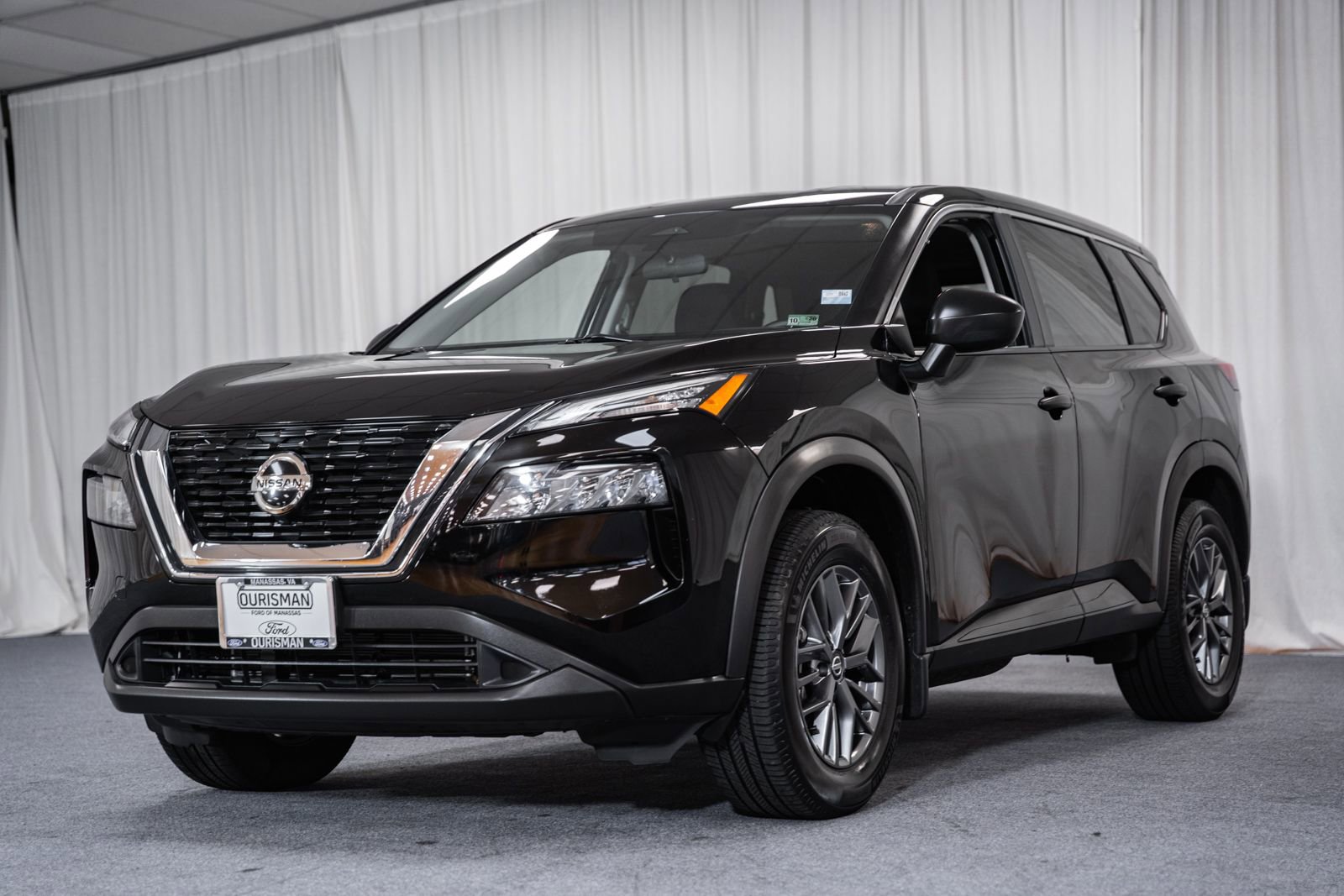 Used 2021 Nissan Rogue S AWD/4WD image 3