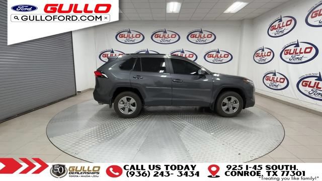 Used 2024 Toyota RAV4 XLE FWD image 9