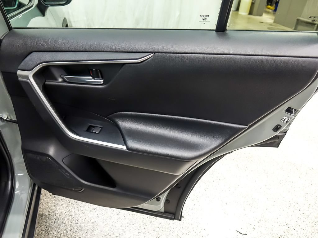 Used 2019 Toyota RAV4 XLE w/ All Weather Liner Package AWD/4WD image 24