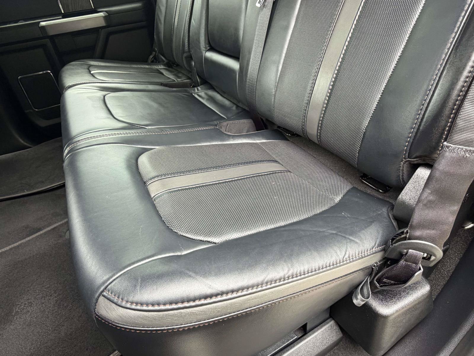 Certified 2019 Ford F450 Platinum w/ Platinum Ultimate Package AWD/4WD image 27